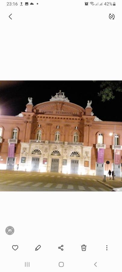 La Rosa Rossa Hotel Bari Exterior photo